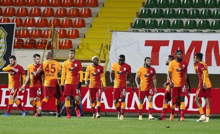 Galatasaray savunmasıyla Süper Lig