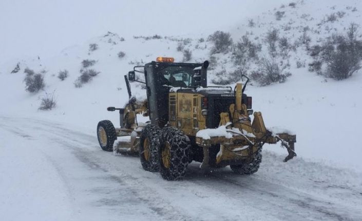 Iğdır’da kapanan köy yolları ulaşıma açıldı