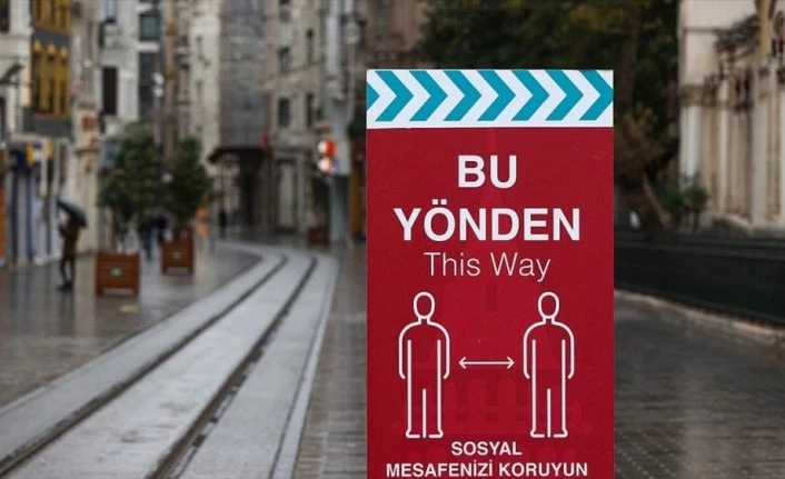 Mutasyonlu Kovid-19 virüsünden korunmada doğru maske kullanımı ve mesafenin önemi arttı