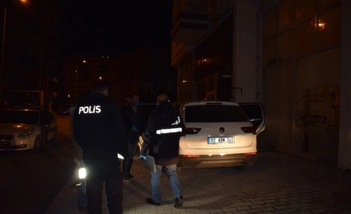Polisin ’dur’ ihtarına uymayarak kaçtı, aracının içinden 2 adet pompalı tüfek çıktı