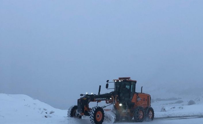 Tunceli-Erzincan karayolu araç trafiğine açıldı