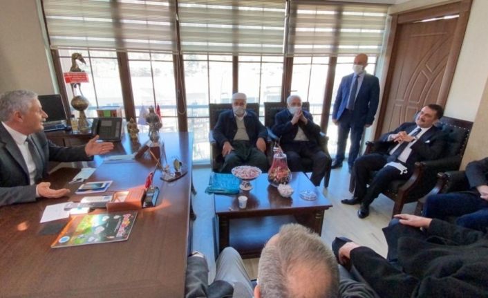 Zeydan Ailesi’nden AK Parti Hakkari İl Başkanı Özbek’e destek ziyareti