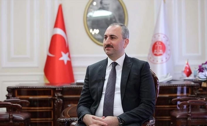 Adalet Bakanı Gül: Bugün yeni ve sivil anayasa çalışmaları için milat
