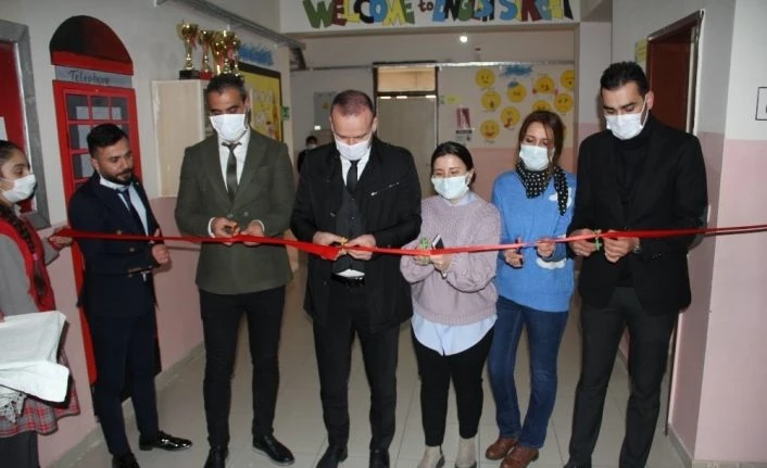 Ağrı Milli Eğitim Müdürü Tekin, dil sokağı ve kütüphane açılışı gerçekleştirdi