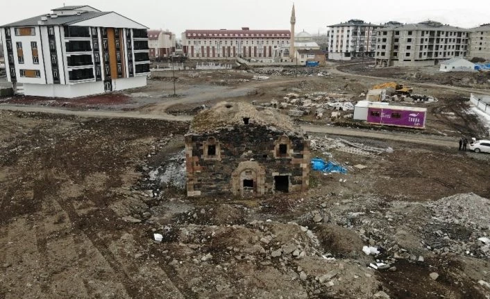 Almanya’daki sahibi izin vermeyince 230 yıllık kilise ortada kaldı