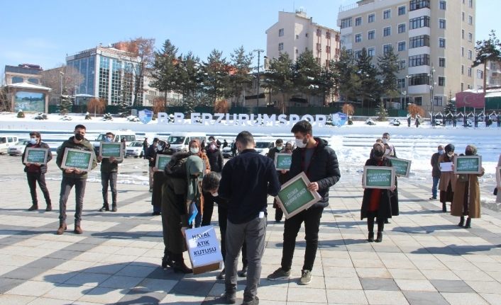 Atanamayan öğretmenlerden basın açıklaması