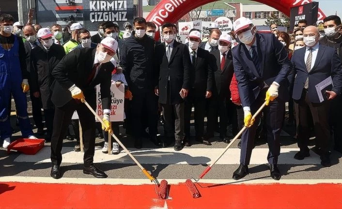 Bakanlar Soylu ve Selçuk 