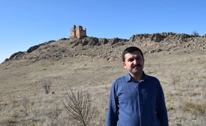 Baskil Kaymakamı Yılmaz, tarihi mekanlarda incelemelerde bulundu