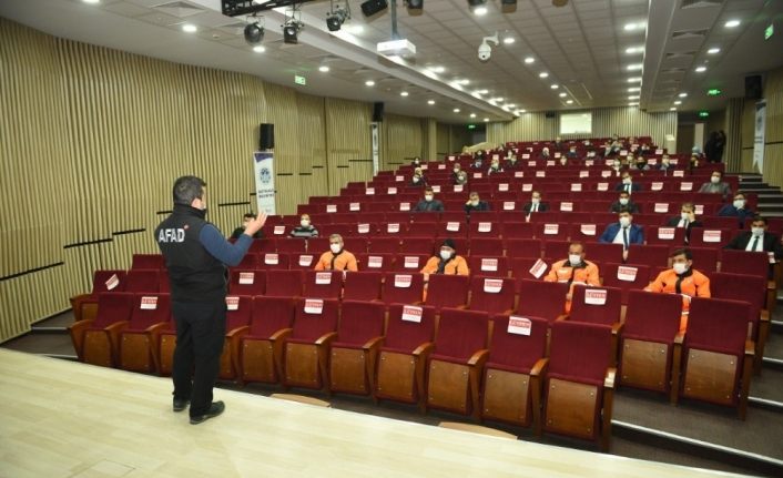 Battalgazi Belediyesi personellerine afet eğitimi verildi