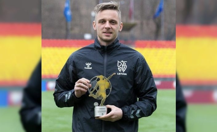 BB Erzurumsporlu Novikovas, Litvanya’da yılın futbolcusu seçildi