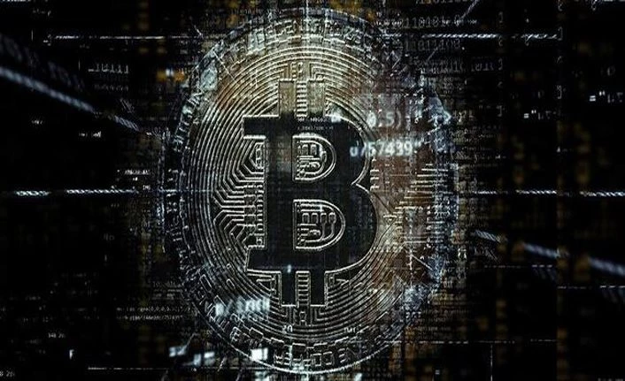 Bitcoin'in piyasa değeri 1 trilyon dolara ulaştı
