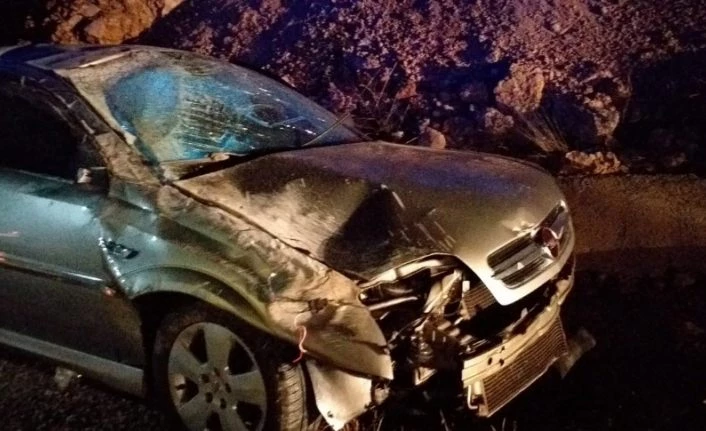 Darende’de otomobil yoldan çıktı: 3 yaralı