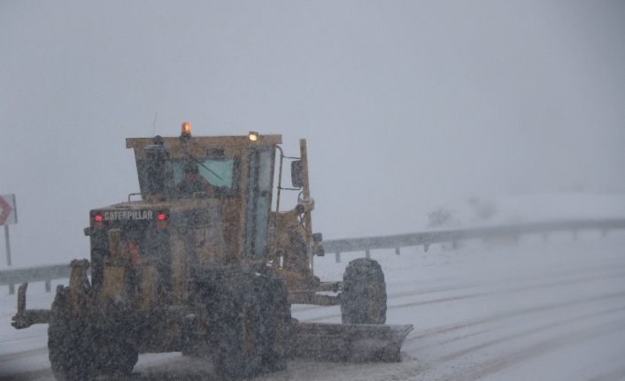 Doğu’da kar yağışı bekleniyor, kapalı köy yolları ulaşıma açılıyor