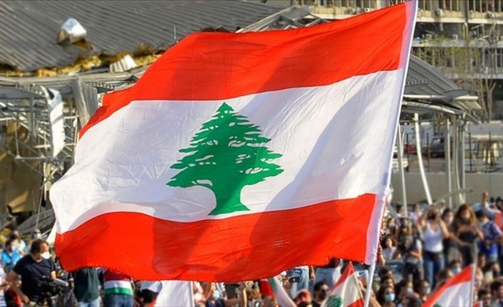 Ekonomik krize rağmen siyasilerin yeni hükümet için anlaşamadığı Lübnan