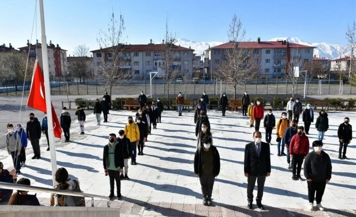Erzincan’da Covid-19 tedbirleri kapsamında uzaktan eğitime geçiş kararı alındı