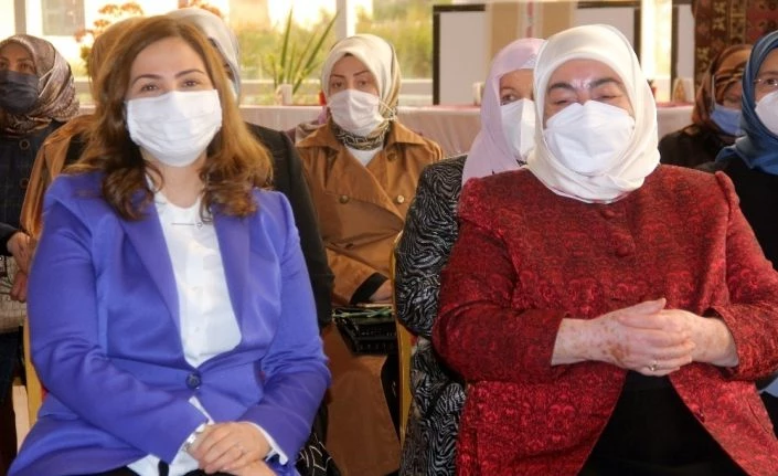 Erzincan’da girişimci kadınların el emeği göz nuru ürünlerinin yer aldığı Kadın Kültür Merkezi açıldı