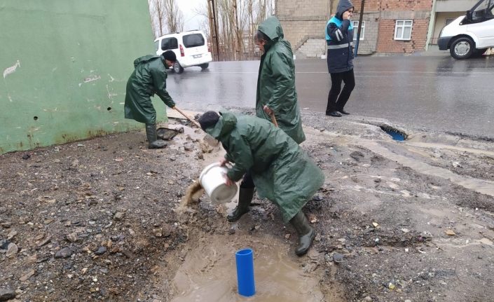 Hakkari’de 3 bin rakımda su çalışması