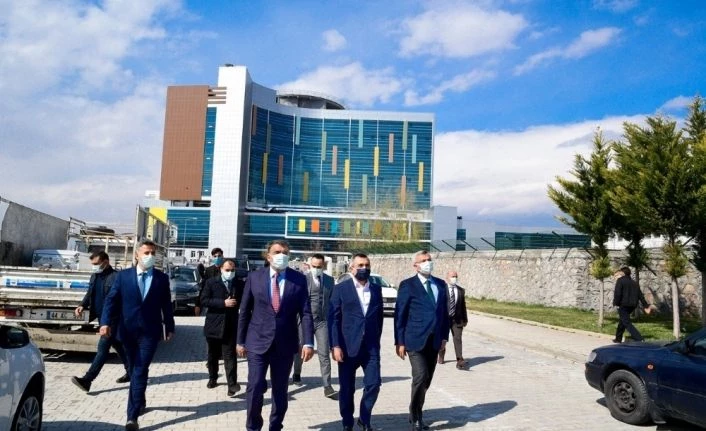 Hastane içerisindeki alternatif yolda çalışmalar sürüyor