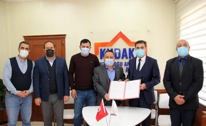 “Hayvan Hastalıklarında Teşhis, Çiftlikten Çatal’a Başarı” isimli projesinin destek sözleşmesinin imzaları atıldı