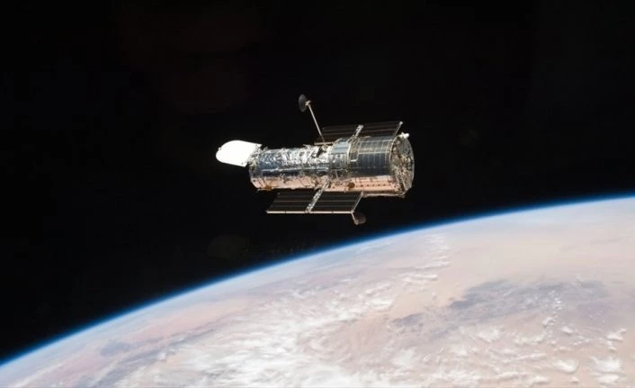 Hubble Uzay Teleskobu yeni bir atmosfer oluşturan öte gezegeni görüntüledi