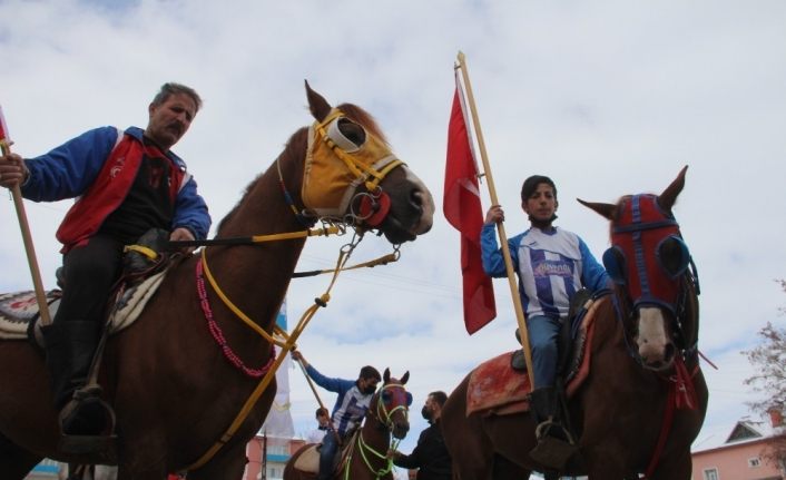 Ilıca’nın şahlanışına atlı kutlama