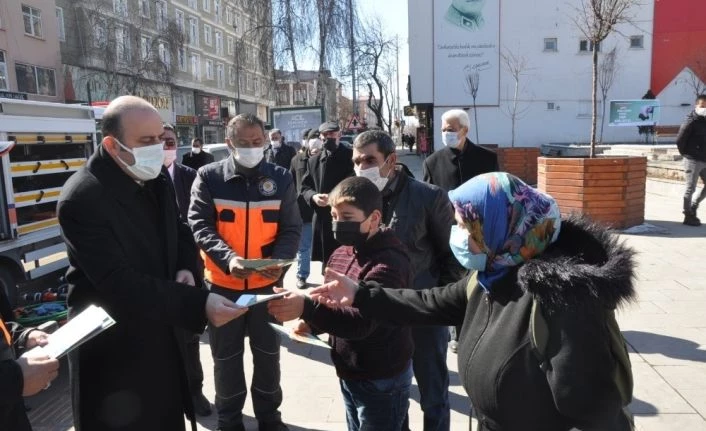 Kars’ta AFAD arama kurtarma malzemelerini sergiledi