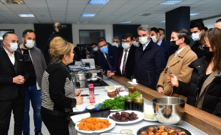 "Kayısı Çiçeği Festivali" ile Malatya yemekleri tanıtılıyor