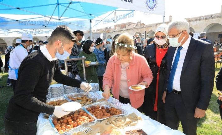 ’Kayısı Çiçeği Şenliği’ konukları Battalgazi’ye hayran kaldı