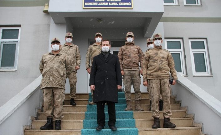 Kaymakam Demirer’den jandarma karakoluna ziyaret