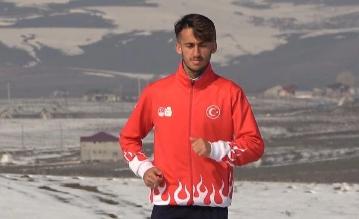 Kaza ve sakatlıkların yakasını bırakmadığı Milli Atlet İbrahim Karateker, Türkiye ve Bulgaristan’da derece aldı