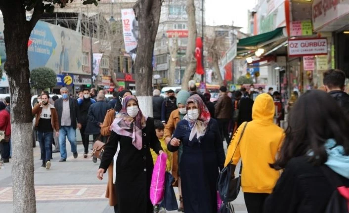 Malatya’nın ’kırmızı’ya dönmesi vatandaşları endişelendiriyor