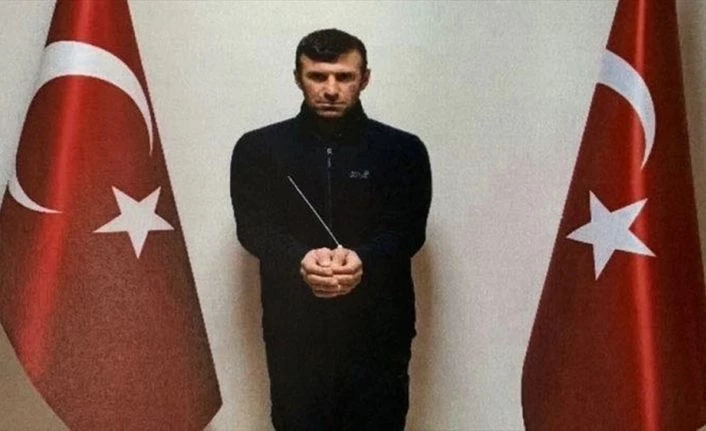 MİT, PYD/YPG'nin sözde tugay komutanı Babat'ı Suriye'de yakalayarak Türkiye'ye getirdi