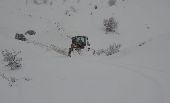 Muş’ta 159 köy yolu ulaşıma kapandı