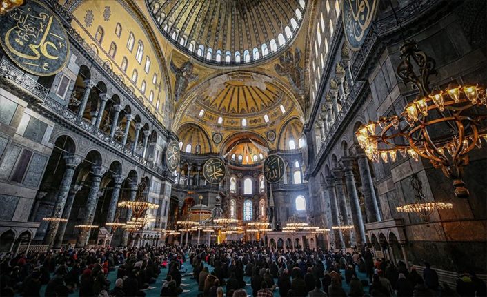 Namazın Müslümanlara hediye edildiği gece: Miraç