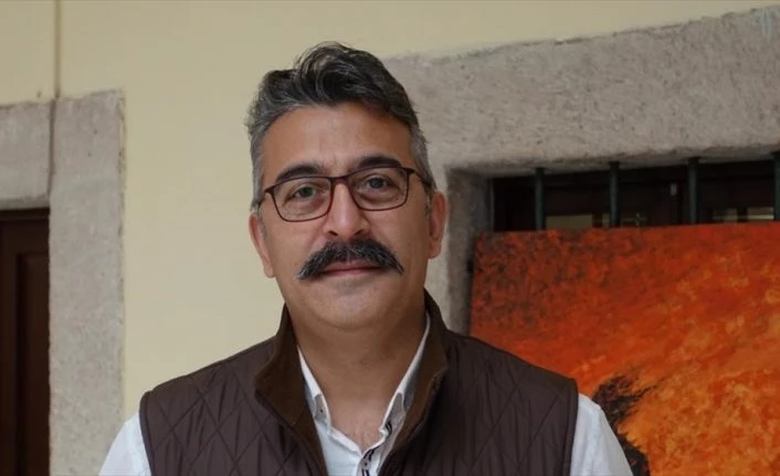 Tiyatro oyuncusu Birol Cürgül: Tiyatro, insanı insana anlatan bir sanat dalıdır