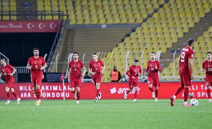 Türkiye Dünya Kupası elemeleri ilk maçında Hollanda