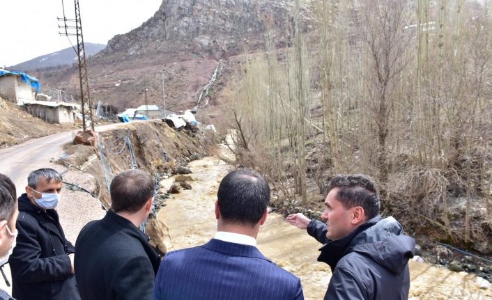 Vali Yardımcısı Kumbasar sel bölgesinde