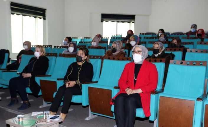 Van Büyükşehir Belediyesinden ‘Yeşilay Haftası’ semineri