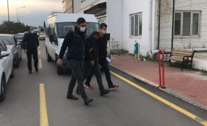 Adana’da FETÖ/PDY’ye yönelik operasyonda 3 kişi yakalandı