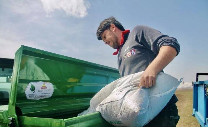 Ağrı’da çiftçilerin mesaisi başladı