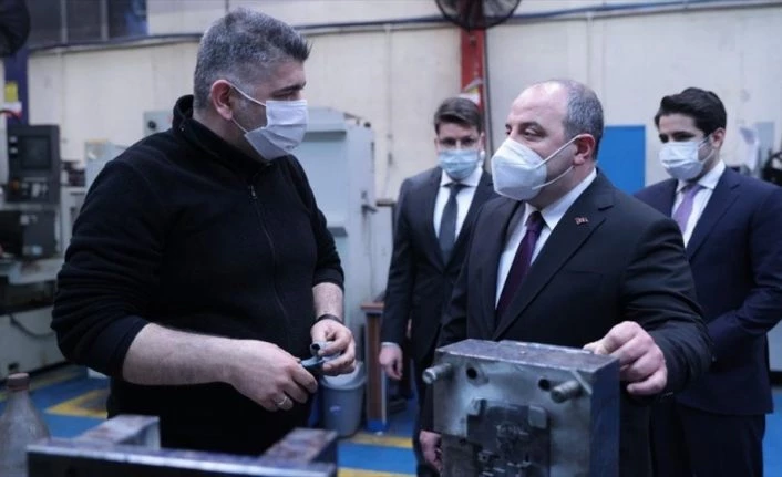Bakan Varank: Küçük ev aletleri üretiminin güçlenmesi için elimizden gelen desteği vermeye devam edeceğiz
