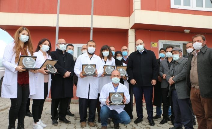 Başkan Orhan’dan sağlık çalışanlarına Kanser Haftası sürprizi