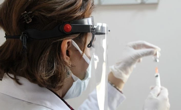 Bingöl’de Covid-19 ile mücadele, sırası gelenlerin aşılaması sürüyor