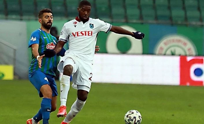 Çaykur Rizespor - Trabzonspor maçında gol çıkmadı