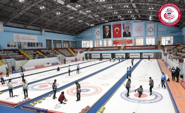 Curlingte final heyecanı