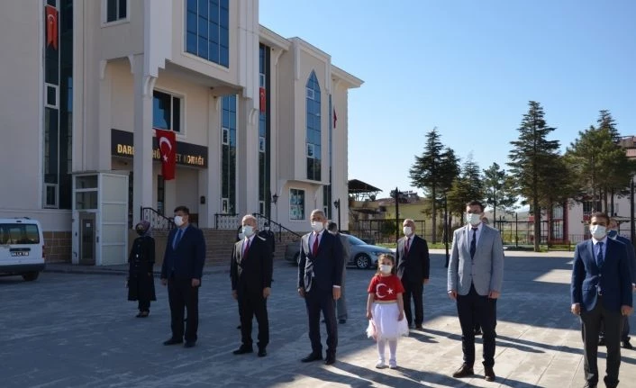 Darende’de 23 Nisan kutlaması