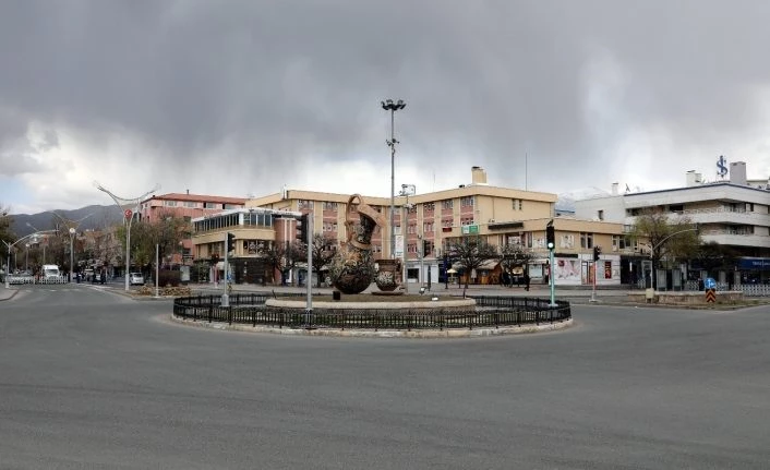 Erzincan’da sokaklar boş kaldı