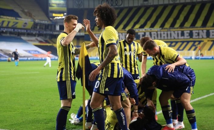 Fenerbahçe dört maç sonra 1