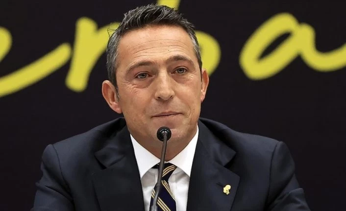 Fenerbahçe Kulübü Başkanı Ali Koç, kadın voleybol takımıyla sezonu değerlendirdi
