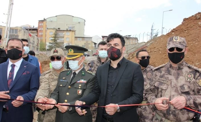 Hakkari’de 72 daireli jandarma konutunun temeli atıldı